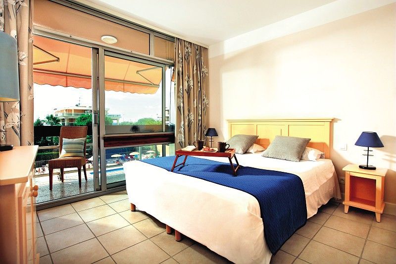 Residence Heliotel Marine Saint-Laurent-du-Var Zewnętrze zdjęcie