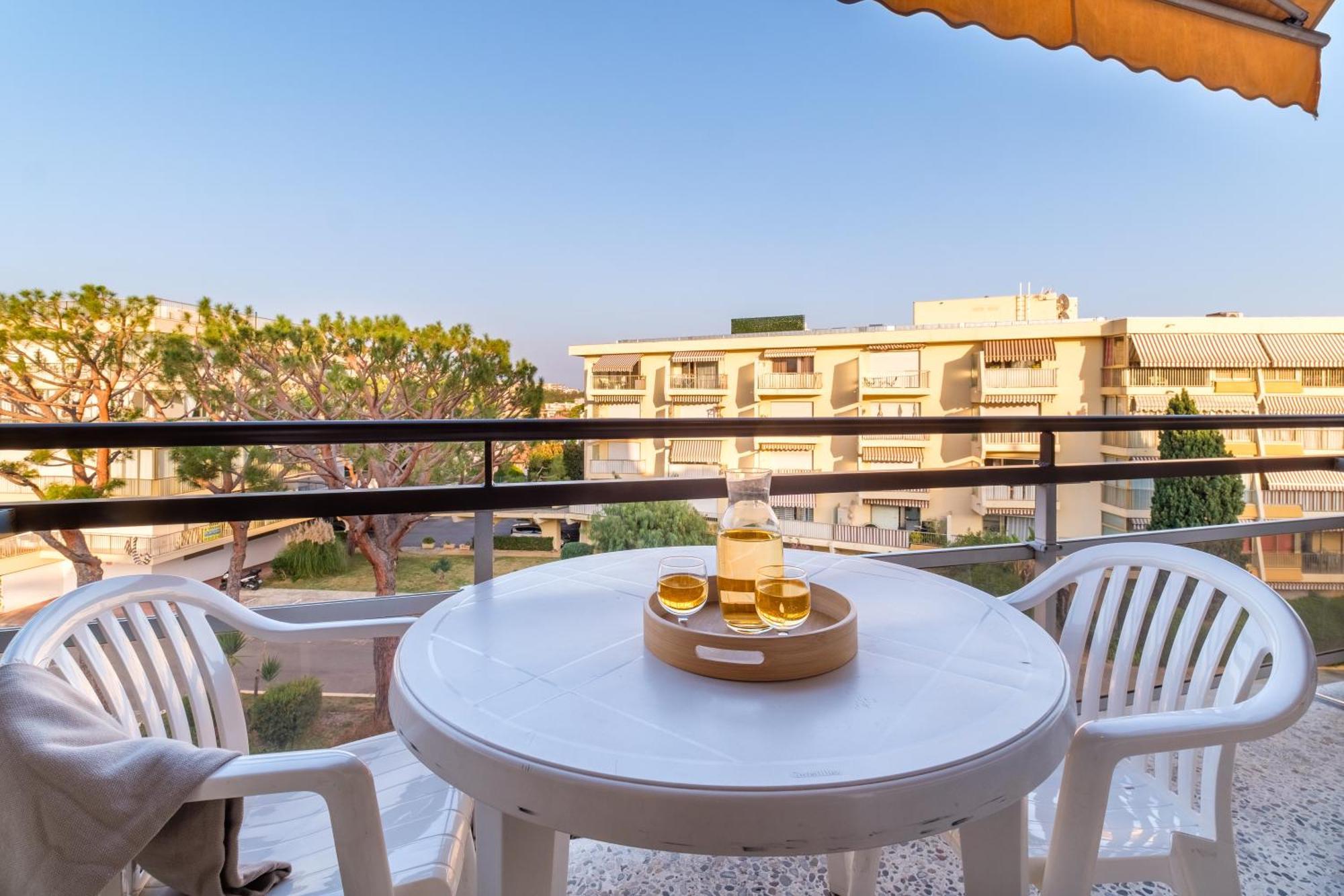 Residence Heliotel Marine Saint-Laurent-du-Var Zewnętrze zdjęcie