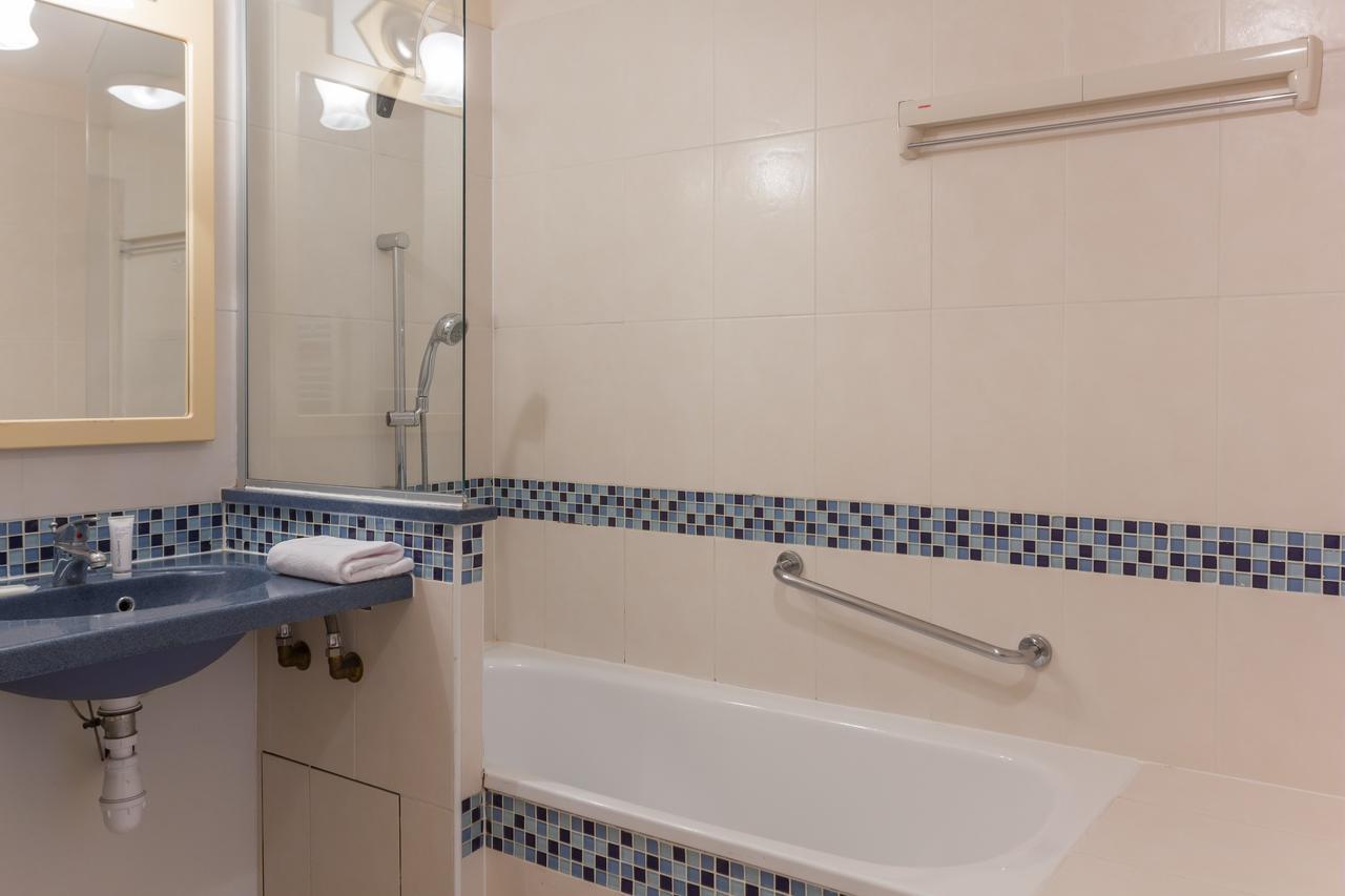 Residence Heliotel Marine Saint-Laurent-du-Var Zewnętrze zdjęcie
